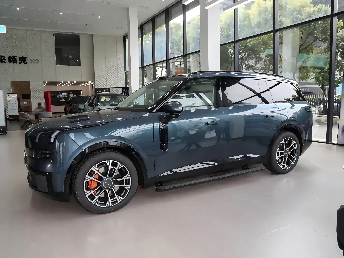 Lynk & Co 900 zahájí předprodej 25. března a oficiálně spustí koncem dubna!